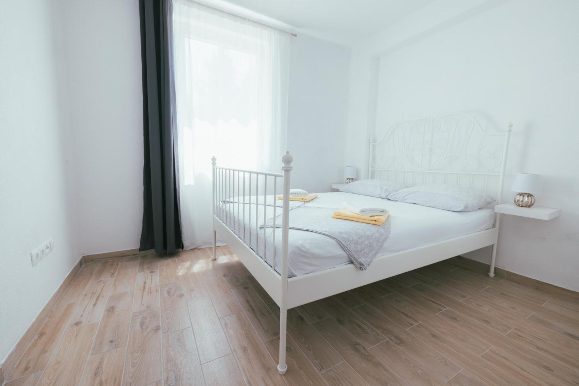 Apartments Marusic Makarska Exterior foto