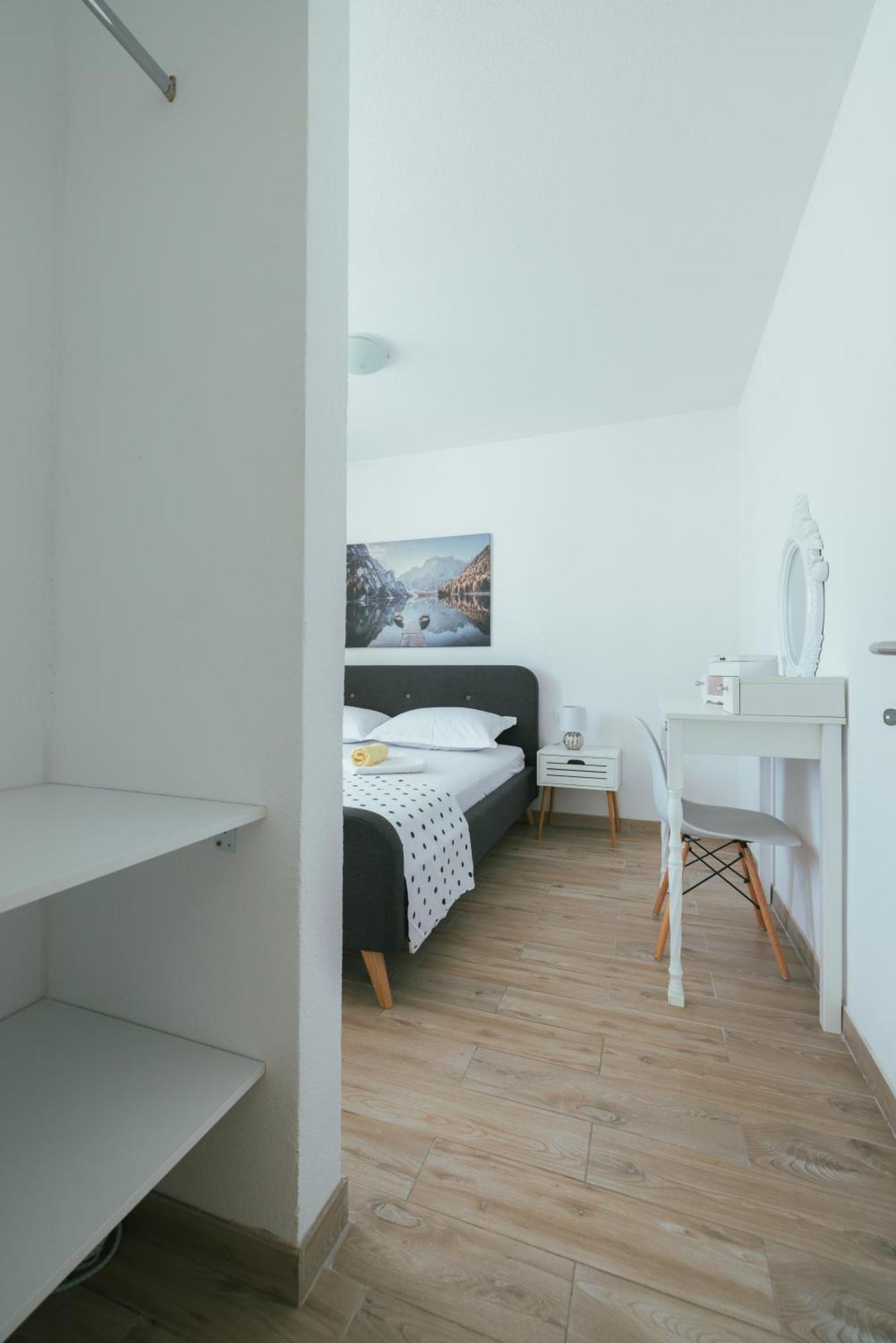 Apartments Marusic Makarska Exterior foto